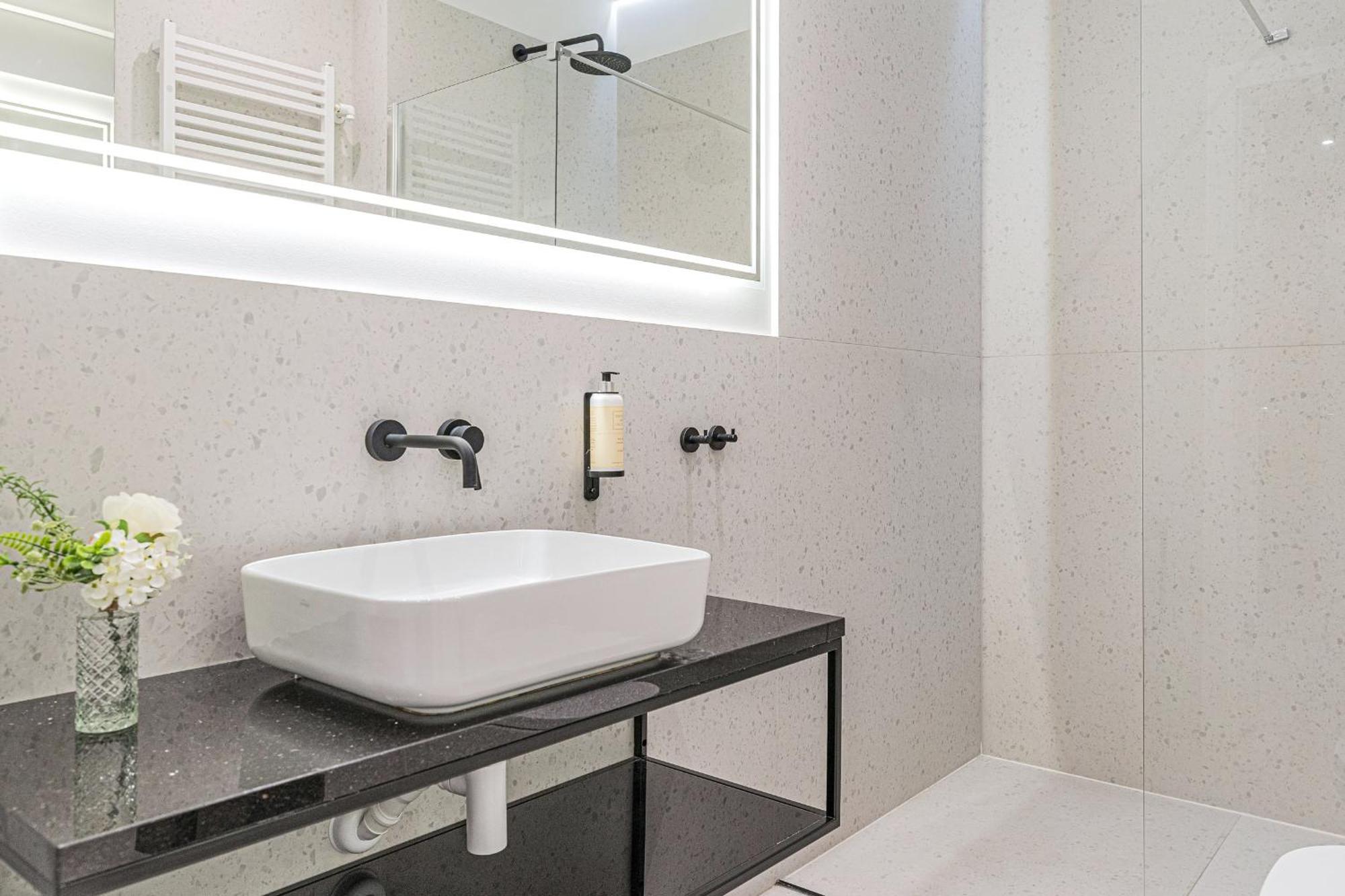 Rent Like Home - Apartament Deo Plaza - Old Town Gdansk Dış mekan fotoğraf